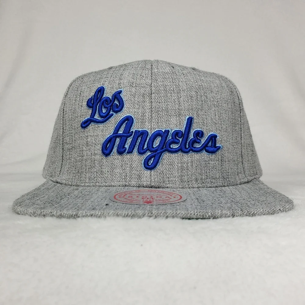 LA‎ Lakers Mitchell & Ness NBA Snapback Hat Cap Script 3D Logo Heather Gray NWT